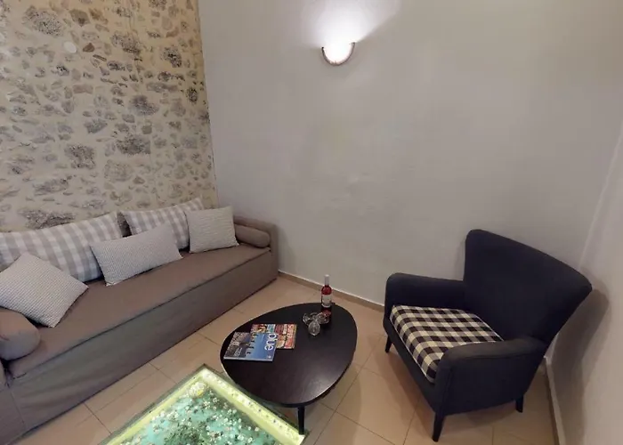 Porto Enetiko Suites